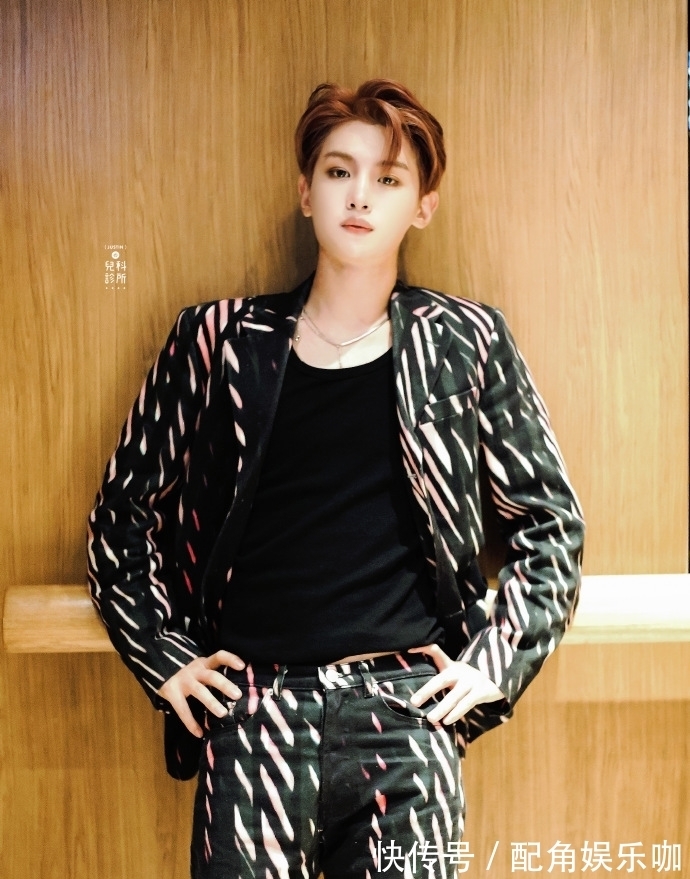 路透|Justin昨晚下班路透释出 小可爱到霸总转变只需要一次节目录制时间