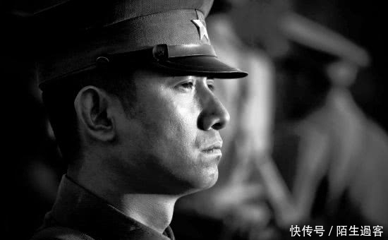 是因为|她是张学良的原配夫人,深爱张学良,张学良的衣食无忧也是因为她