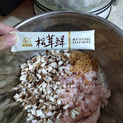 香菇虾皮蒸肉饼