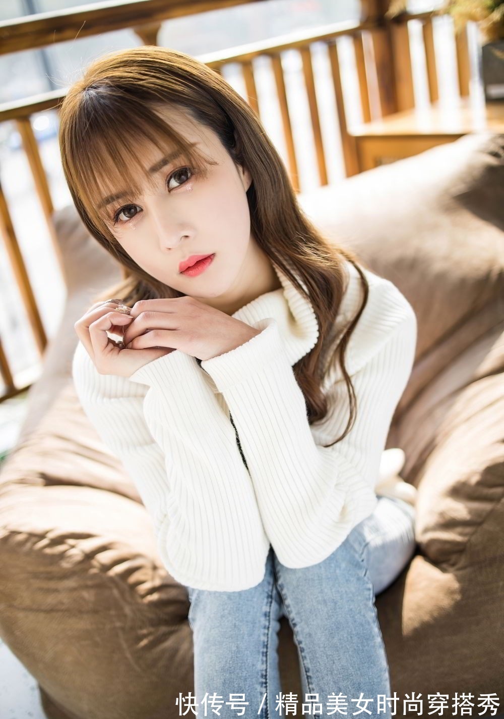 单品|一件毛衣、一条牛仔裤，平日最简单的穿搭单品，轻松穿出时尚感