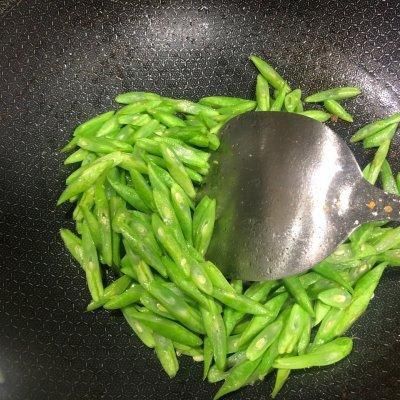 神器|香到流口水的四季豆炒蛋，下饭神器都靠它