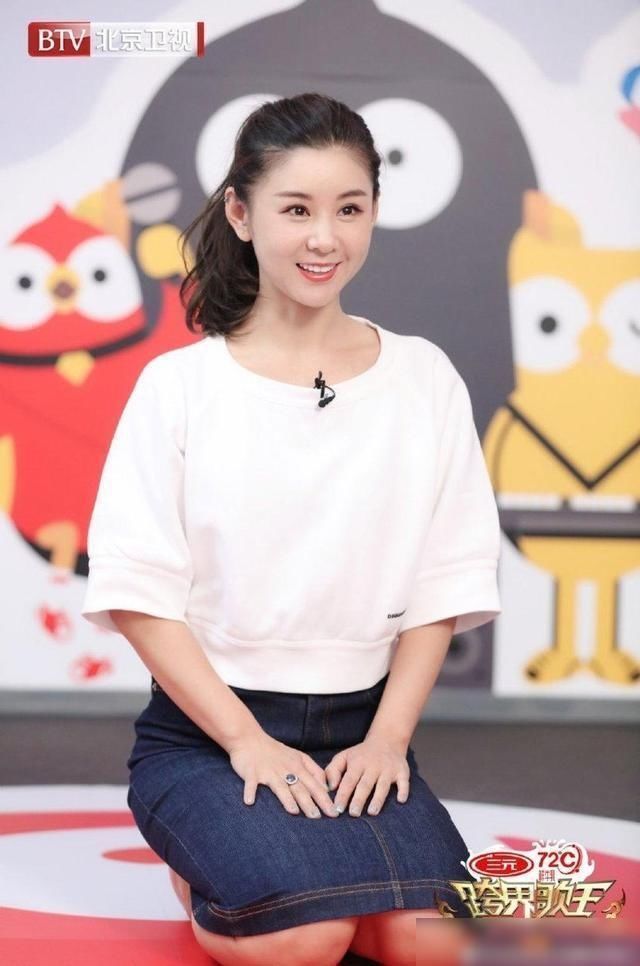 《跨界歌王》李小萌战胜唐一菲,晋级复赛,歌曲唯美,舞者出彩