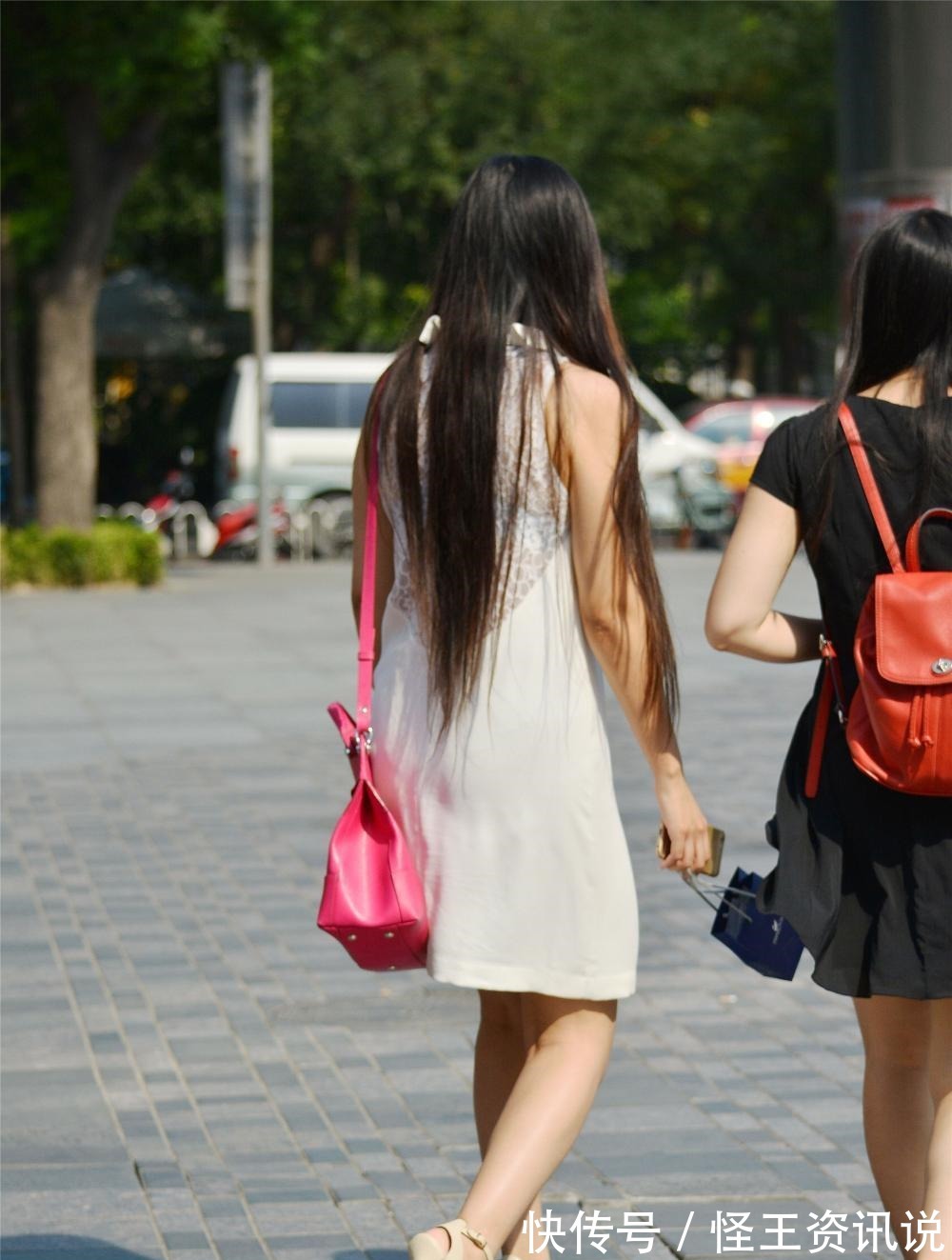 时髦|街拍 时髦的长发美女们, 她们的搭配更是成熟妩媚!