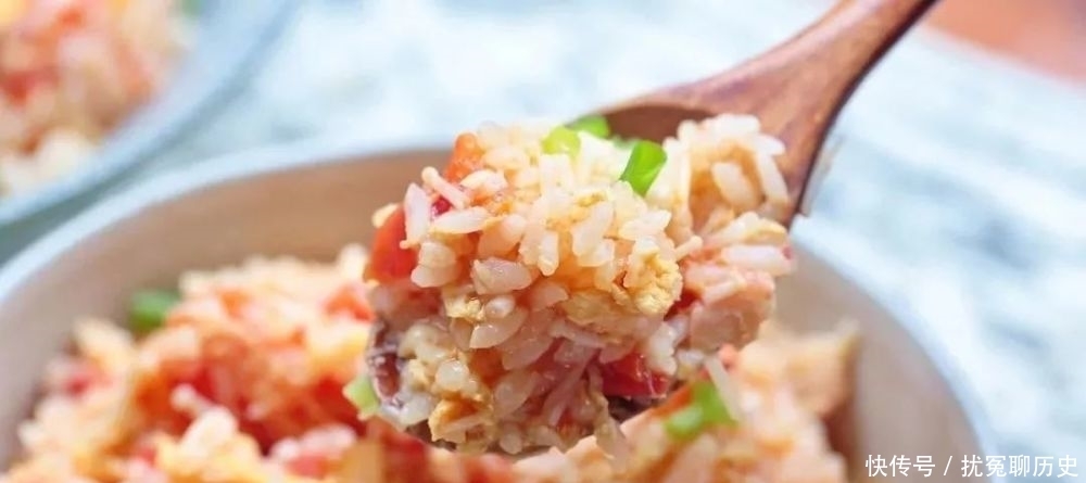 黯然销魂|这一碗“黯然销魂”蛋炒饭,自己也能做!