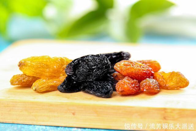 甜甜的葡萄干不会升血糖？营养师：4个健康优势、4种美味吃法