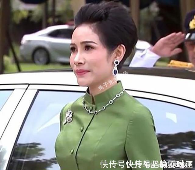 蓝宝石|贵妃10层珍珠算什么王后耳环上一颗珍珠比眼睛都大，这才是阔气