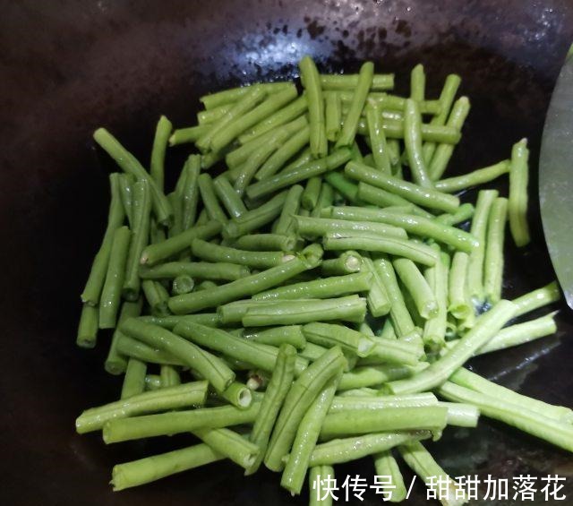 粗茶淡饭|水煮豆角，豉香四溢，美味下饭！