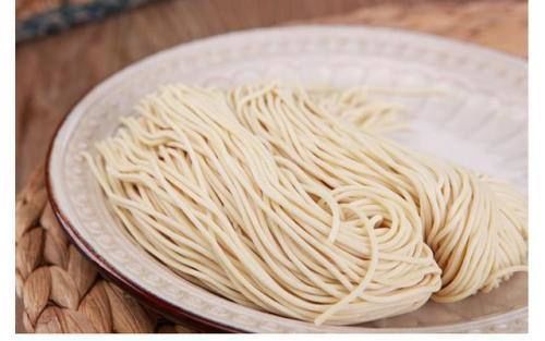 面条|血脂高不能吃面条?医生提醒:若想降血脂,这“2素”才应该少吃