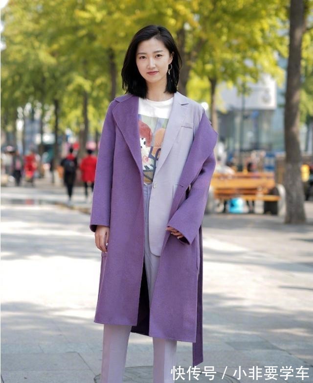 毛衣 大衣里面搭什么不如学学这4种叠穿方法，承包你的秋冬时髦感！