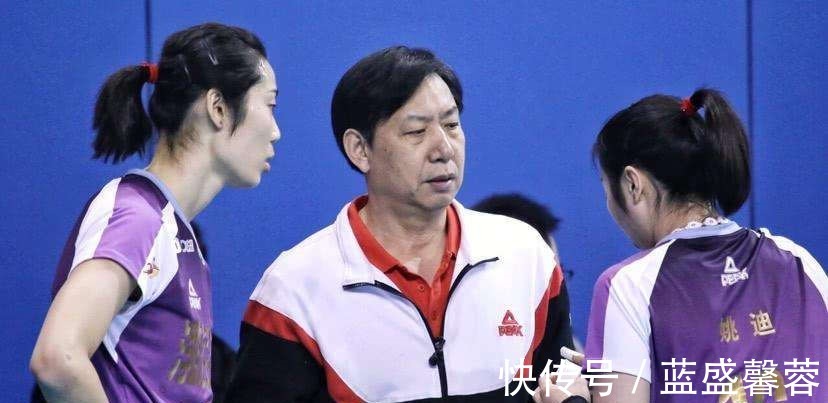 杨婕|凌晨1点!中国女排27岁顶尖二传无奈退役,王宝泉痛失核心爱徒!