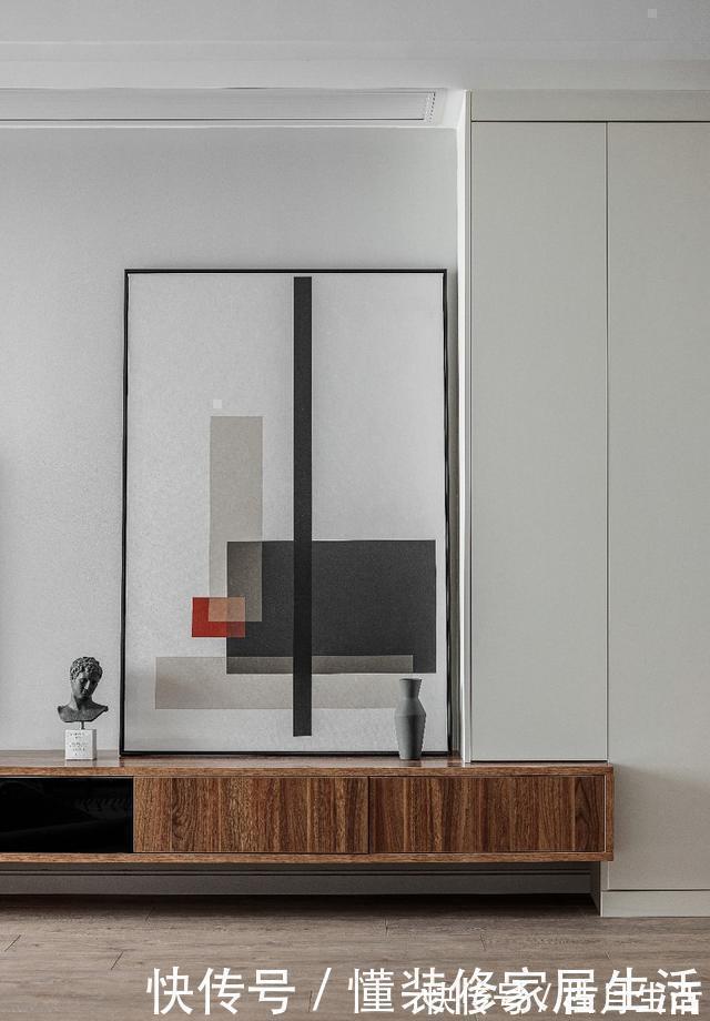 房子|再买房,一定要学他家“化繁为简”,70平的房子美得很高级晒晒