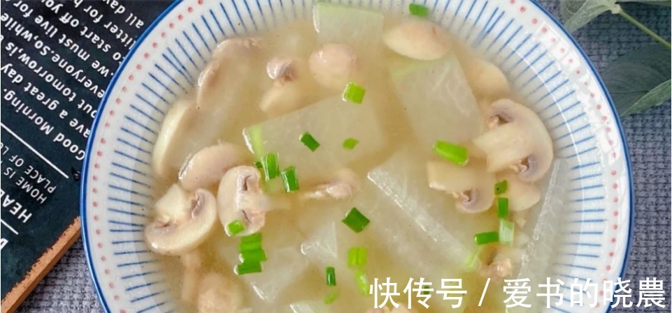 天冷了，喝鸡汤鱼汤不如喝它，顺应时令，营养极高，不懂吃可惜了！