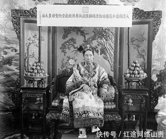 老照片|晚清老照片:丫鬟比大户人家小姐还漂亮,翘着二郎腿的慈禧