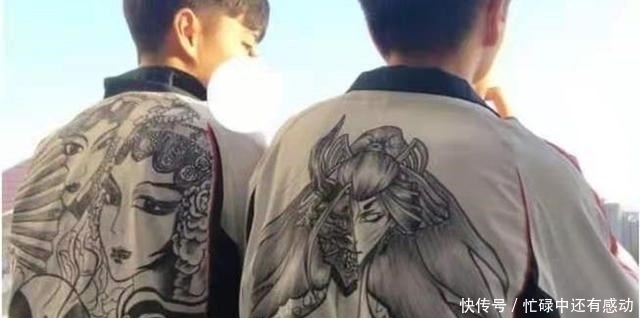 痛衣|二次元侵蚀校服“痛衣现象”,这些校服就是别人家的校服