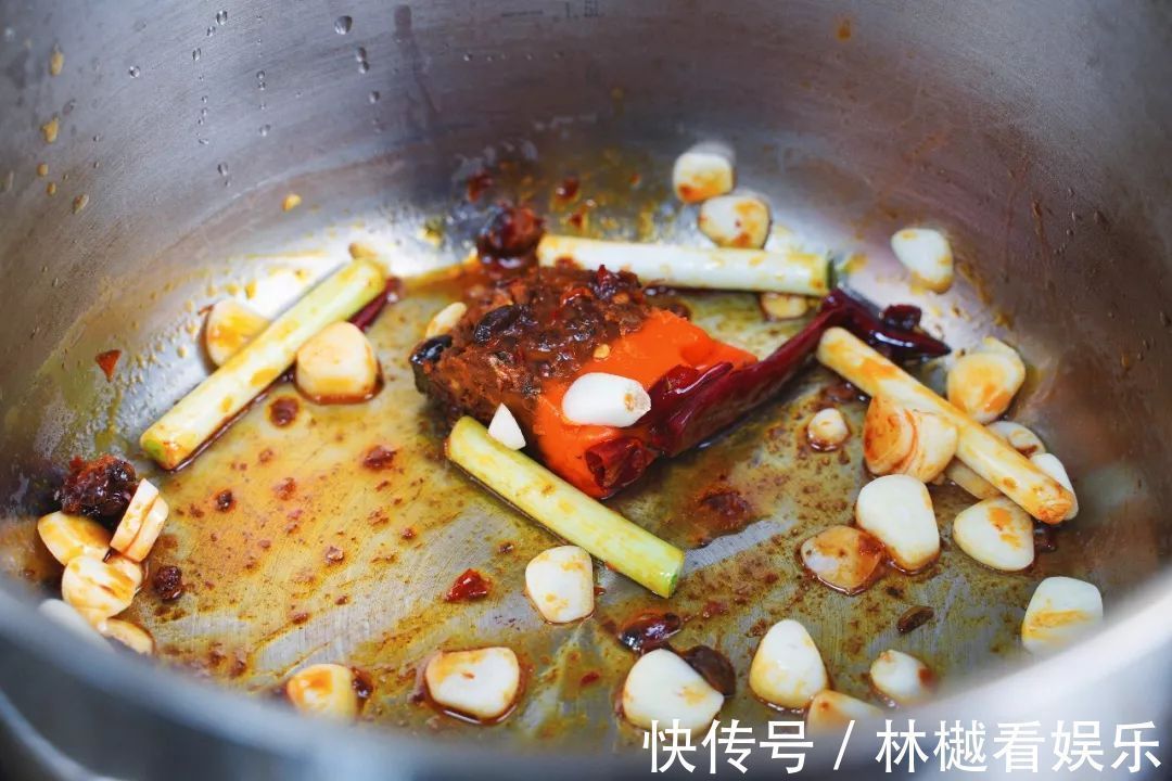 自制水煮虾滑，没有中间商赚差价！Q弹爽脆有嚼劲，放大的满足感