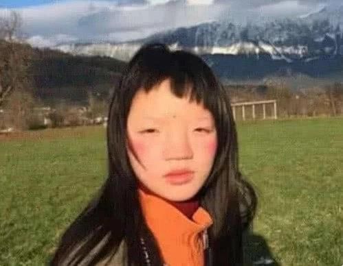 青春期女生“最伤鼻子”的3动作,自认为很舒服,难怪异性缘会归0