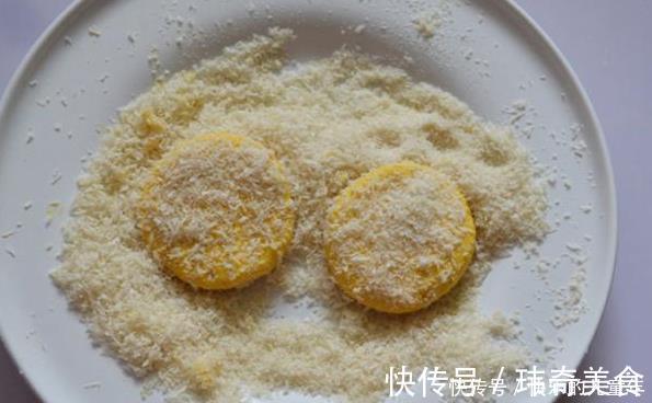 南瓜|做南瓜饼,不要只加糯米粉,教你好方法,南瓜饼好吃翻倍,特香软