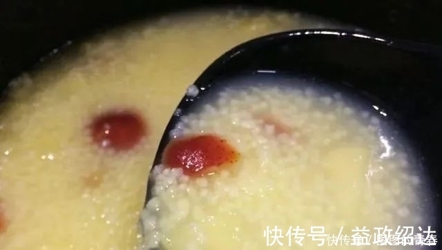 苹果|单煮小米粥太清淡,加2种果子,开胃消食又好喝,喝一次天天想喝