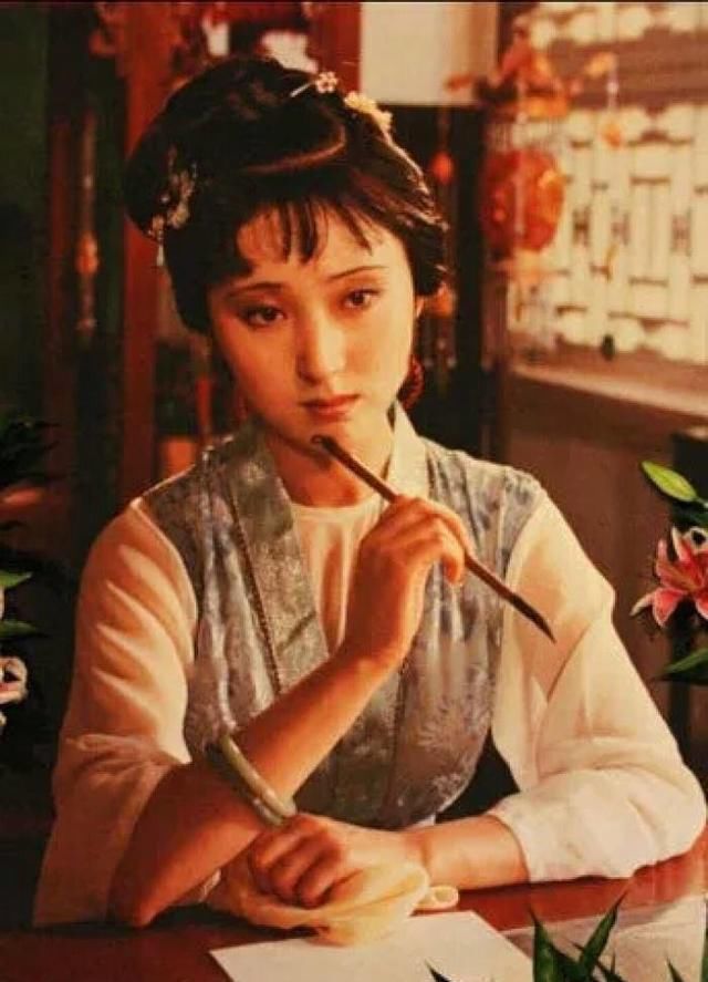 憾事|红楼梦的人生赢家,出身好,嫁得好,但有两大憾事,让她抱憾半生