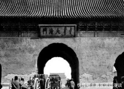 牌匾|孙中山想把大清门改成中华门，牌匾拆除后倒过来一看，直言不敢换了！