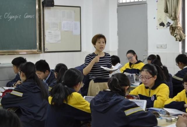 在普通学校当鸡头，还是去重点中学当凤尾，两者的区别不是一般大