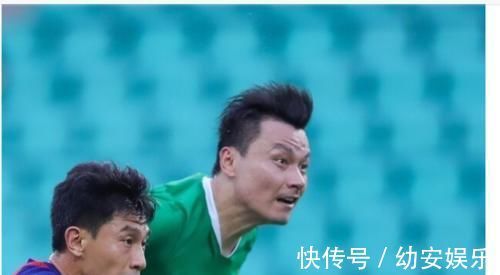 新帅|深足新帅胆子太大了!郜林本轮上半场独造两球,却仍被半场换下