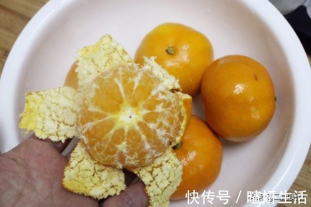 红枣水|把橘子放锅里蒸一蒸，真是太聪明了，用途花钱买不到，简单还实用