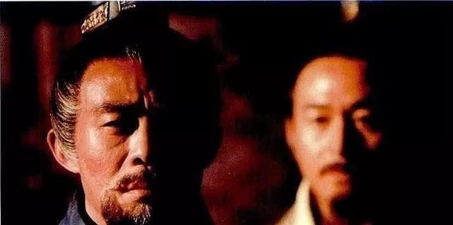 兴亡|《大秦帝国》描述秦兴亡过程的历史著作,中国历史上的黑洞时代