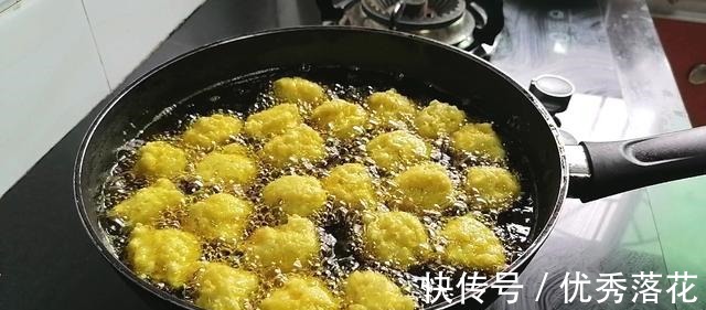 泡面丸子|你吃过炸的泡面吗香喷喷的，咬一口嘎嘣脆！