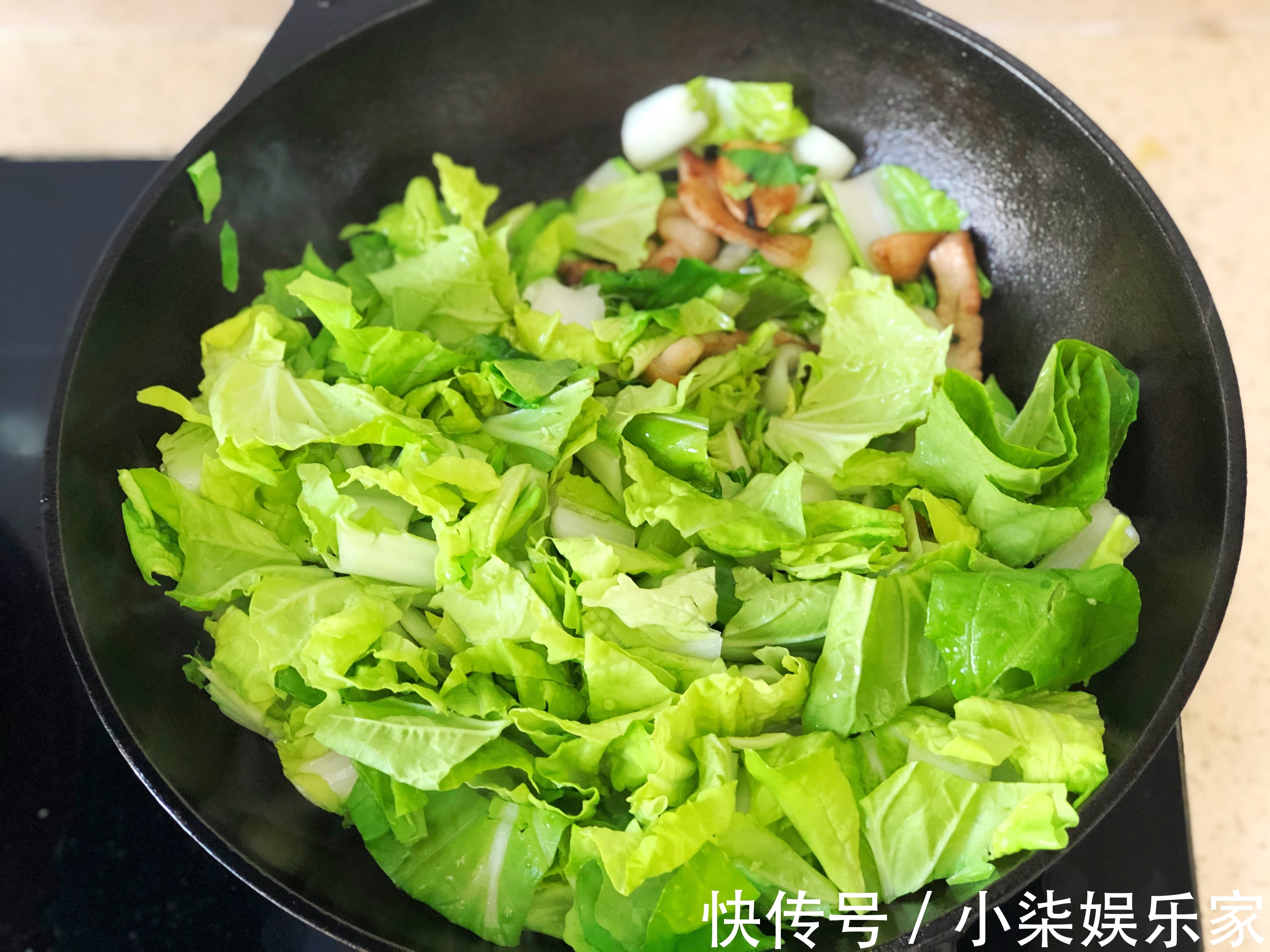 白菜炖粉条注意3点,全家抢着吃比饭店卖的还好吃!