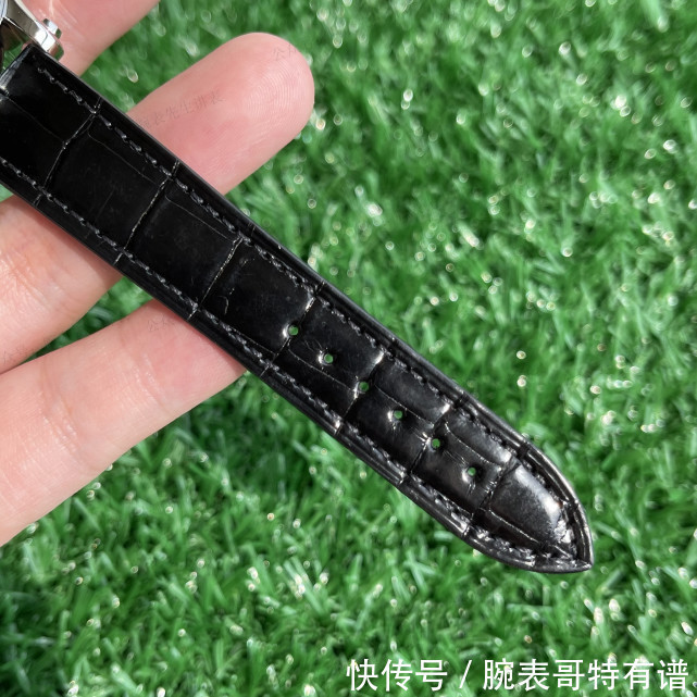 YF萧邦快乐钻七钻经典机械女表,既是腕表也是珠宝!