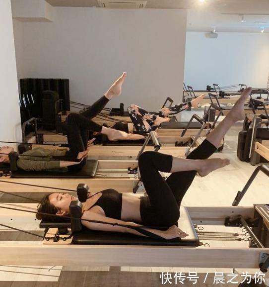 弹力|天使面孔、魔鬼身材,日本健身女神,直角肩身材真的太惊艳了