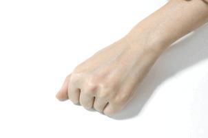 补水|日本变态手霜,效果堪比“换皮”轻轻一抹,双手一夜重回婴儿肌