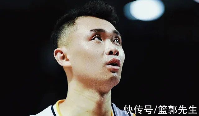 库里|7记三分！8记三分！连灭辽宁广东，原帅变身为CBA版库里了