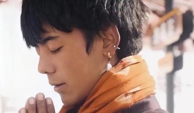 丁真所在國企拒絕他參加選秀和綜藝,他的爆紅是偶像文化的反噬