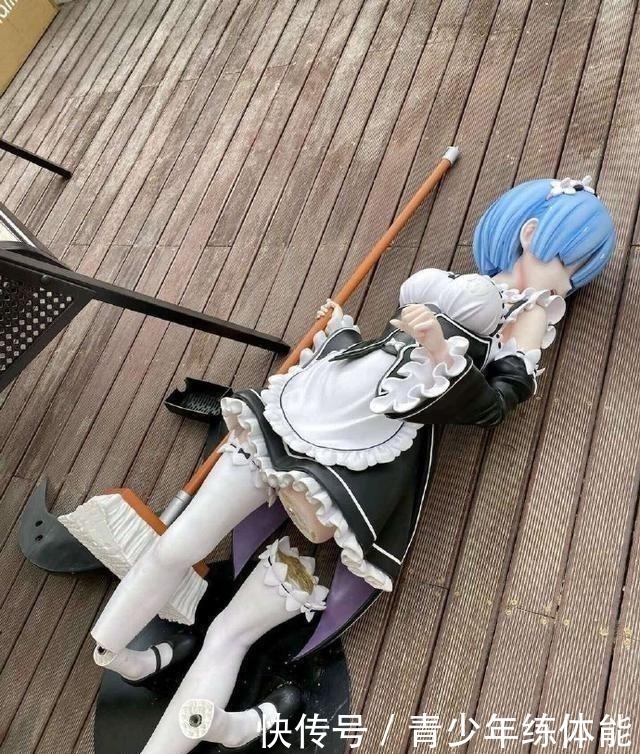 真人|国产ACG也要出等身大手办！和真人一样大小，估计要十几万