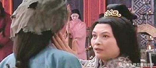 门前|母亲抛夫弃女，父亲一蹶不振，她扛起家庭重担，突然国王来到门前