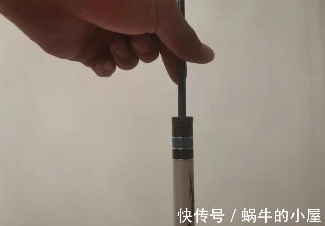 鱼竿|鱼竿卡节怎么办?先别拿火烤,这2招能解决80%的问题