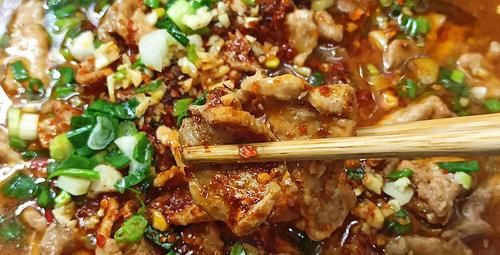 做水煮肉片，不要直接下锅，教你小窍门，做出来肉片滑嫩香浓好吃
