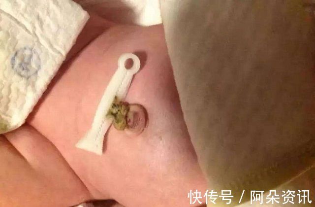 宝妈|宝宝身上这3个地方,多摸摸他会更聪明,但这些地方最好别乱摸