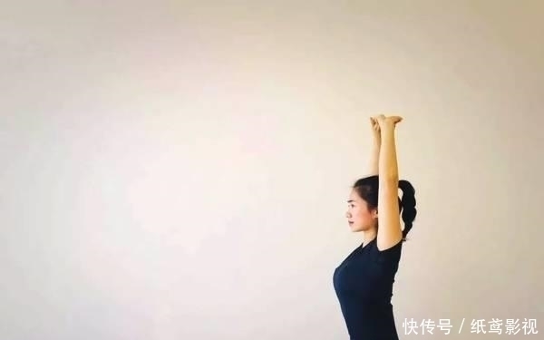 婴儿式|瑜伽后弯好处多,推荐一套适合初学者的后弯序列!