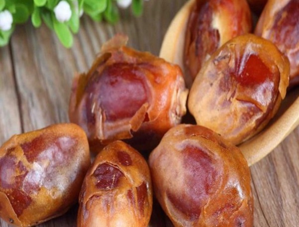 食物|人到中年后,肉类要少吃!多吃几种食物,身体更强壮