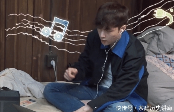 私事|张艺兴停止向往5录制,躲在房间里做私事,黄磊请错人了吗