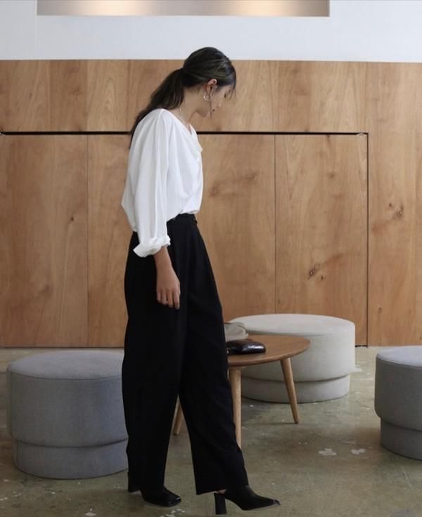 早春不要太“花哨”，选对配色成功一半，这3种配色值得借鉴