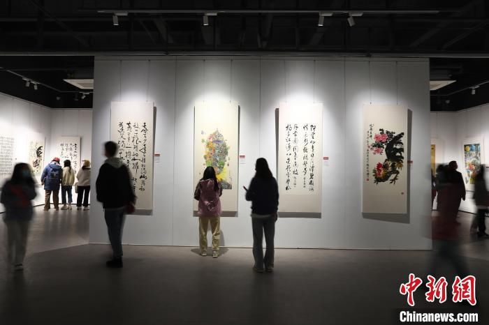 书画联展#第三届赣台高校书画联展开幕 展出赣台书画作品210件