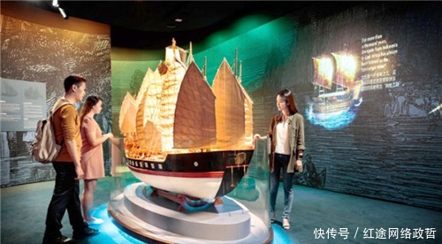 李光耀直言:汉字“缺陷”明显,不可能成为新加坡的通用语言