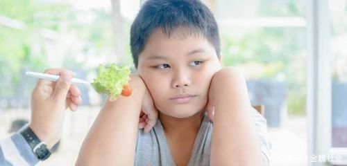 自恋|儿子有这“3个缺点”,家长先别着急管,长大后孩子更有出息