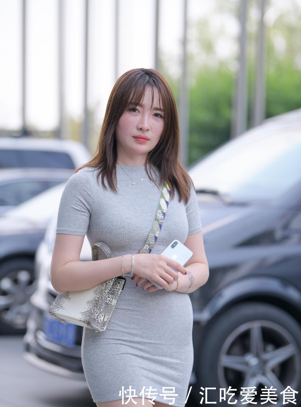 性感|时尚:性感紧身连体裤,好身材的女生,穿衣服就是任性