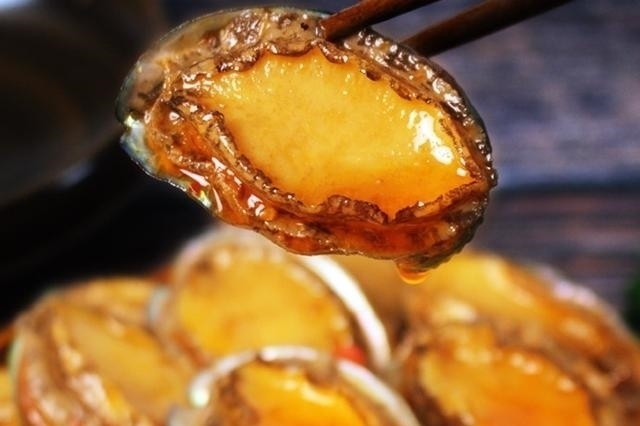 鲍鱼|继小龙虾之后又一下酒菜火了，香辣嫩滑，网友：根本吃不够