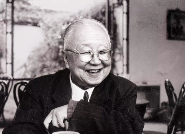 杜聿明#2004年,杨振宁和启功谈书法:我岳父杜聿明的字也很好